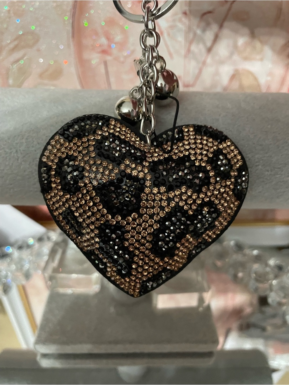 Crystal Leopard Heart Keychain — Black & Gold